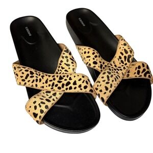Birdies Robin Cheetah Slide Women's Criss Cross‎ Sandals Flats Size 10